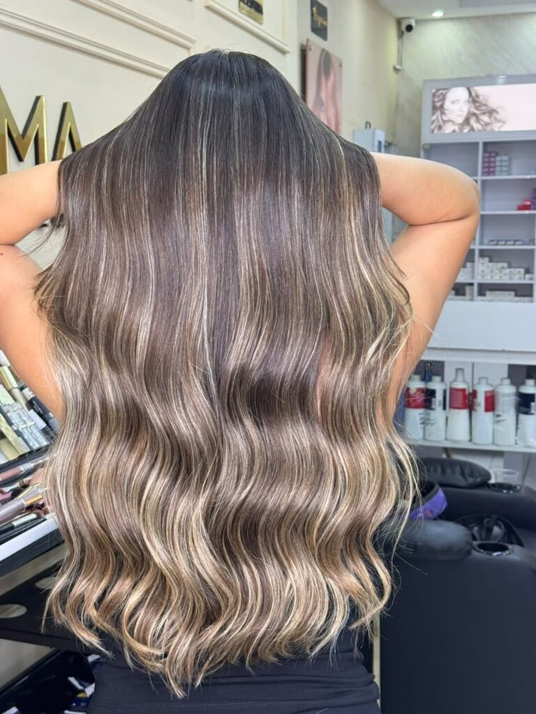 Color design by Roma Hair Salon in Laureles, Medellín
